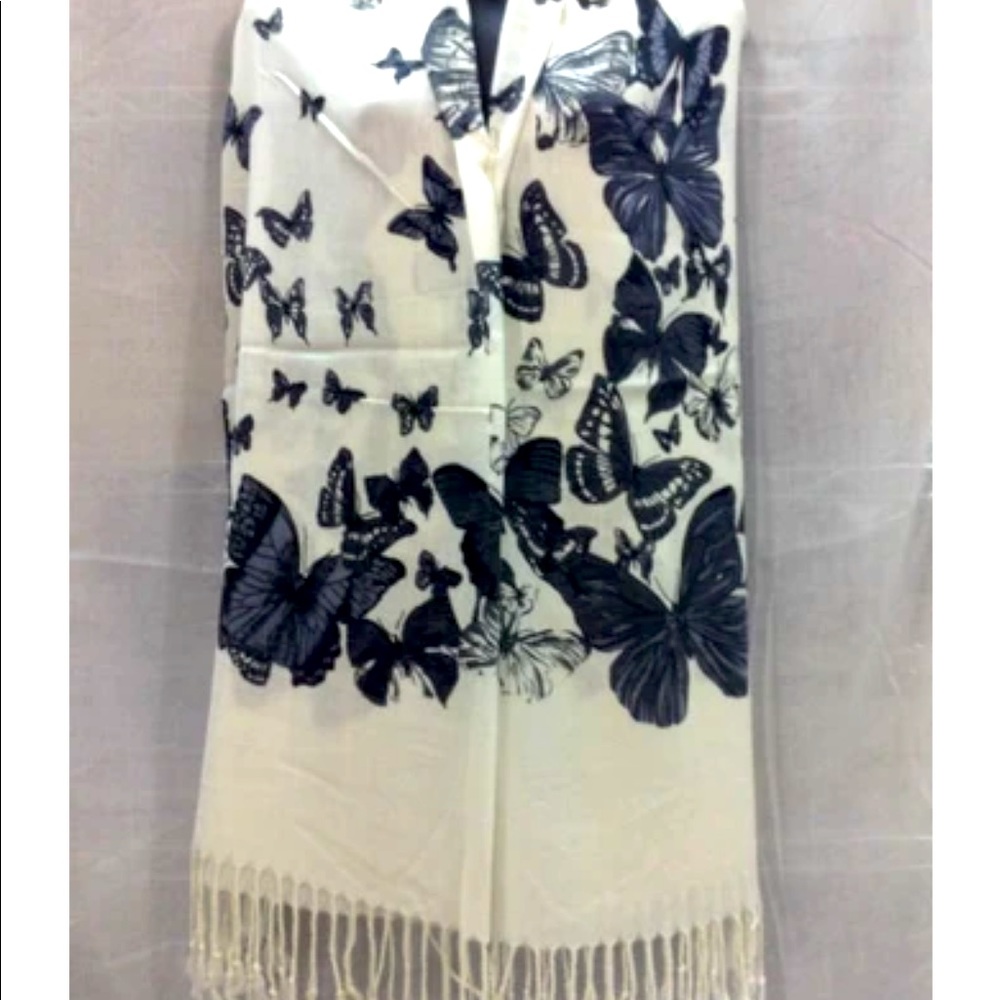Ivory 100% Pashmina scarf with butterflies